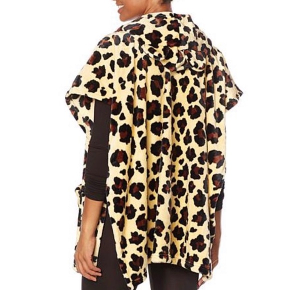 Wearable Leopard Hooded Wrap Blanket Open Shawl w/ Pockets Soft & Cozy OS New - Picture 5 of 14